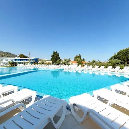 منتزه العطل Cala Longa *