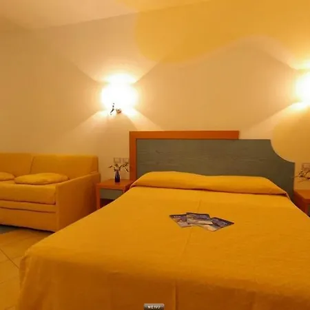 Cala Longa منتزه العطل