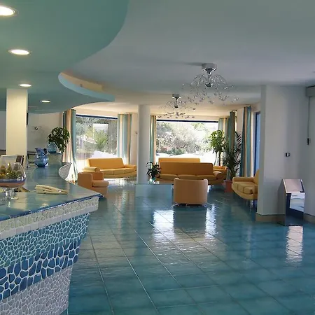 منتزه العطل Cala Longa